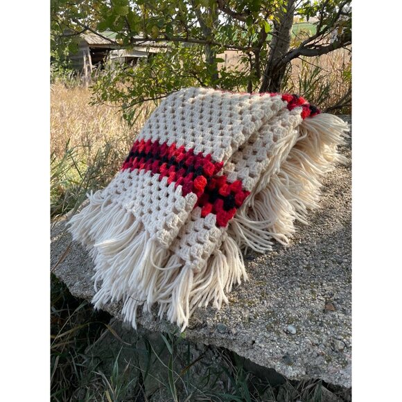 Vintage 1970s Large Granny Square Crochet Fringed Afghan Blanket - Picture 3 of 15